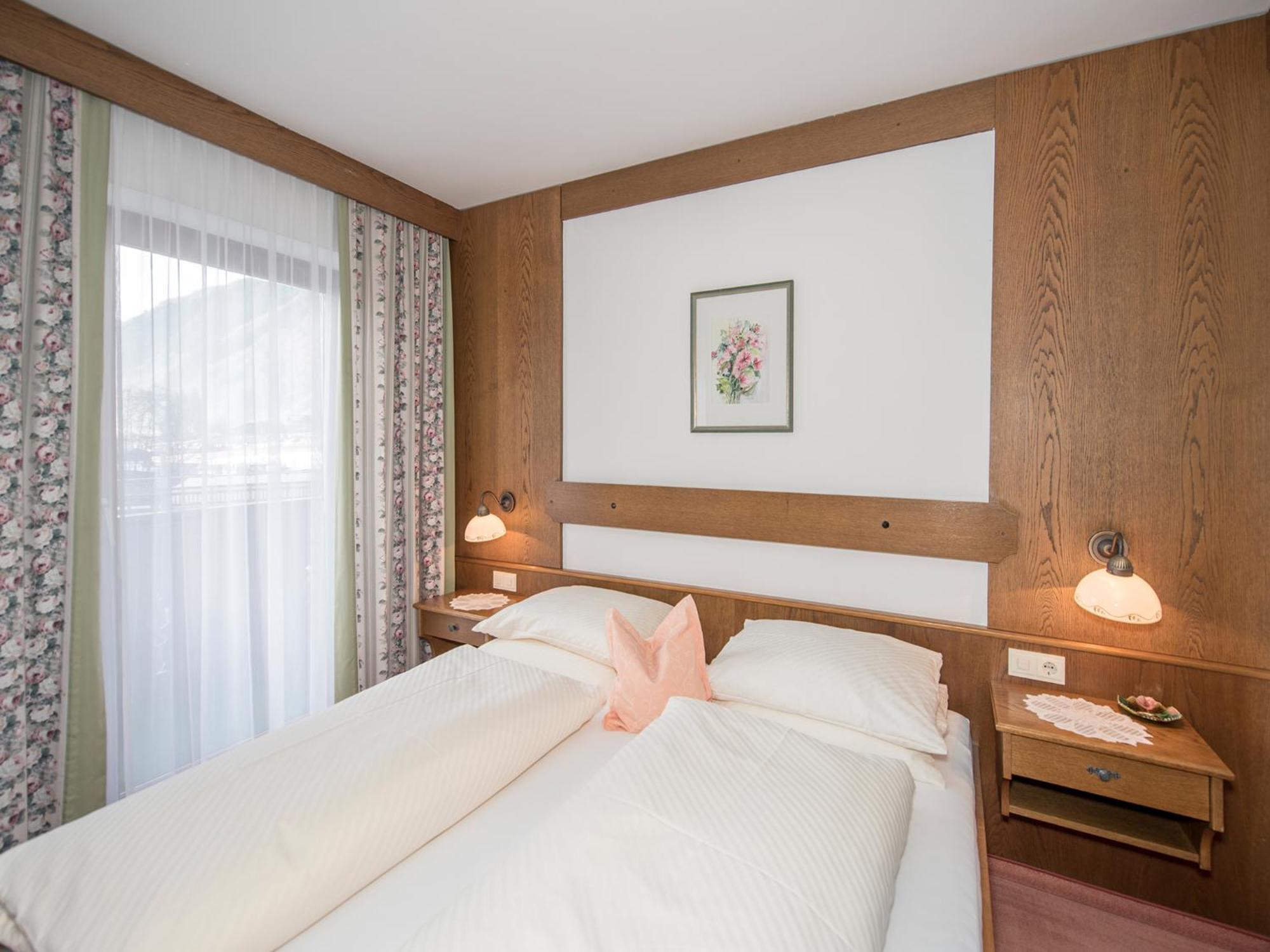 Pension Und Appartement Weinschreiber Rauris Oda fotoğraf