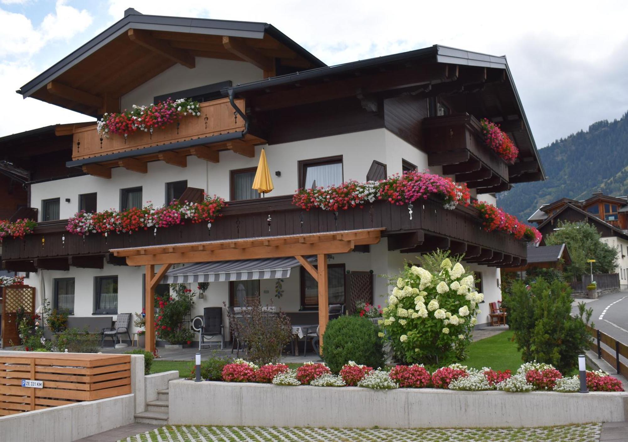 Pension Und Appartement Weinschreiber Rauris Dış mekan fotoğraf